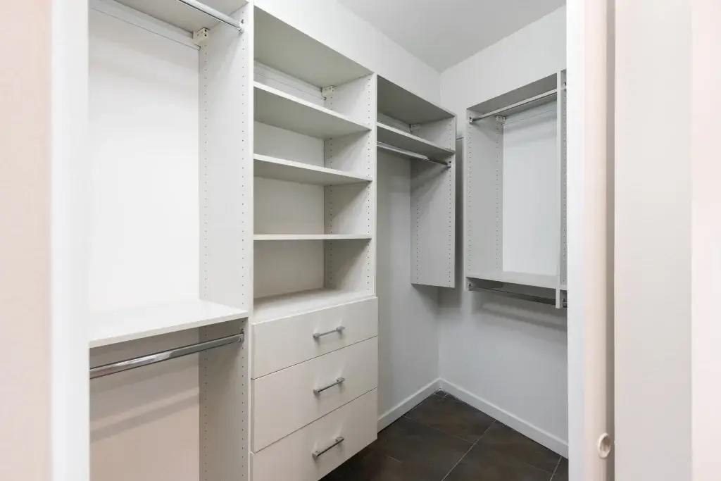 fl ankr s3 0x1 850sqft closet