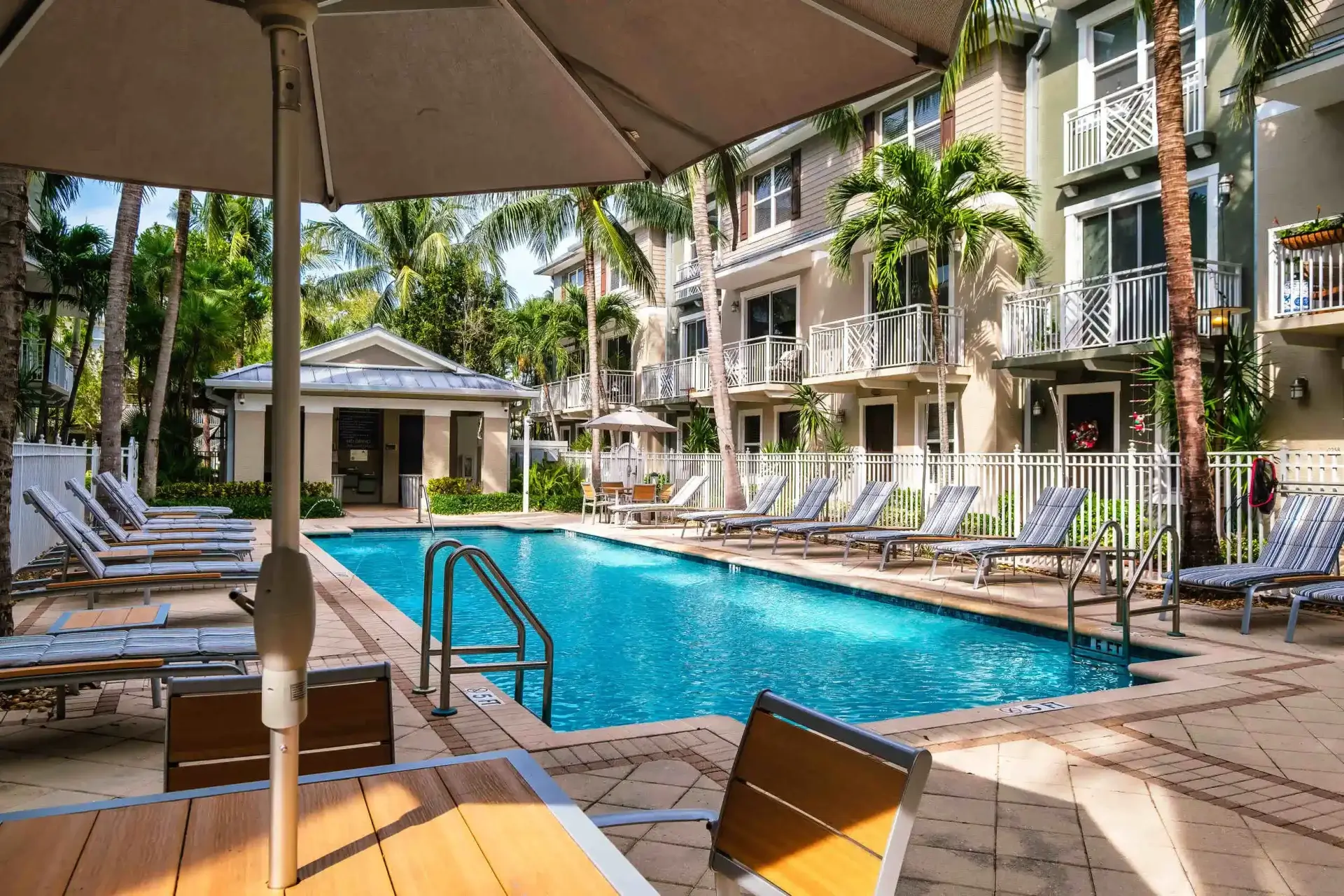 fl ankr wilton manors pool 1